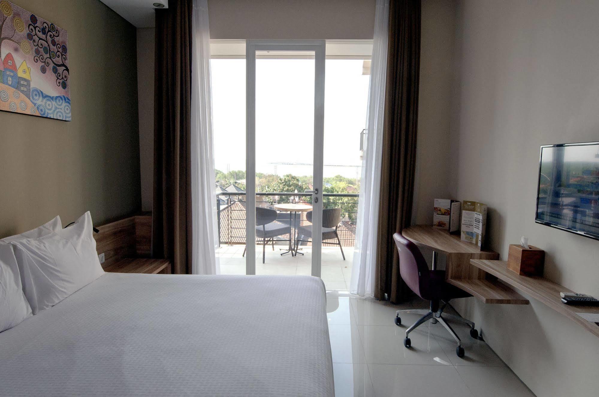נוסא דואה Mahogany Hotel מראה חיצוני תמונה
